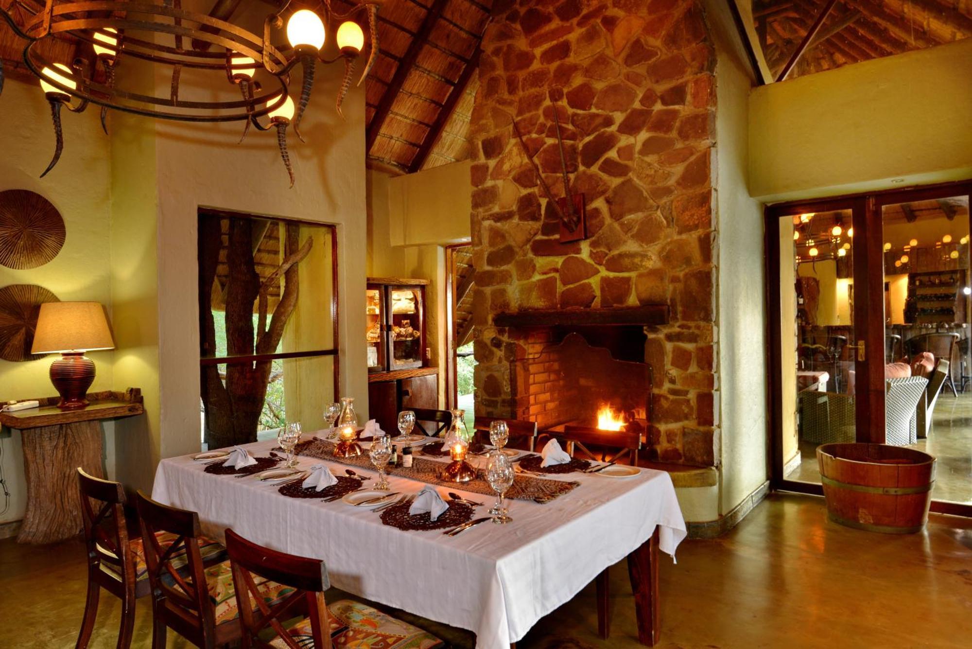 Motswiri Private Safari Lodge Мадікве-Ґейм-Резерв Екстер'єр фото