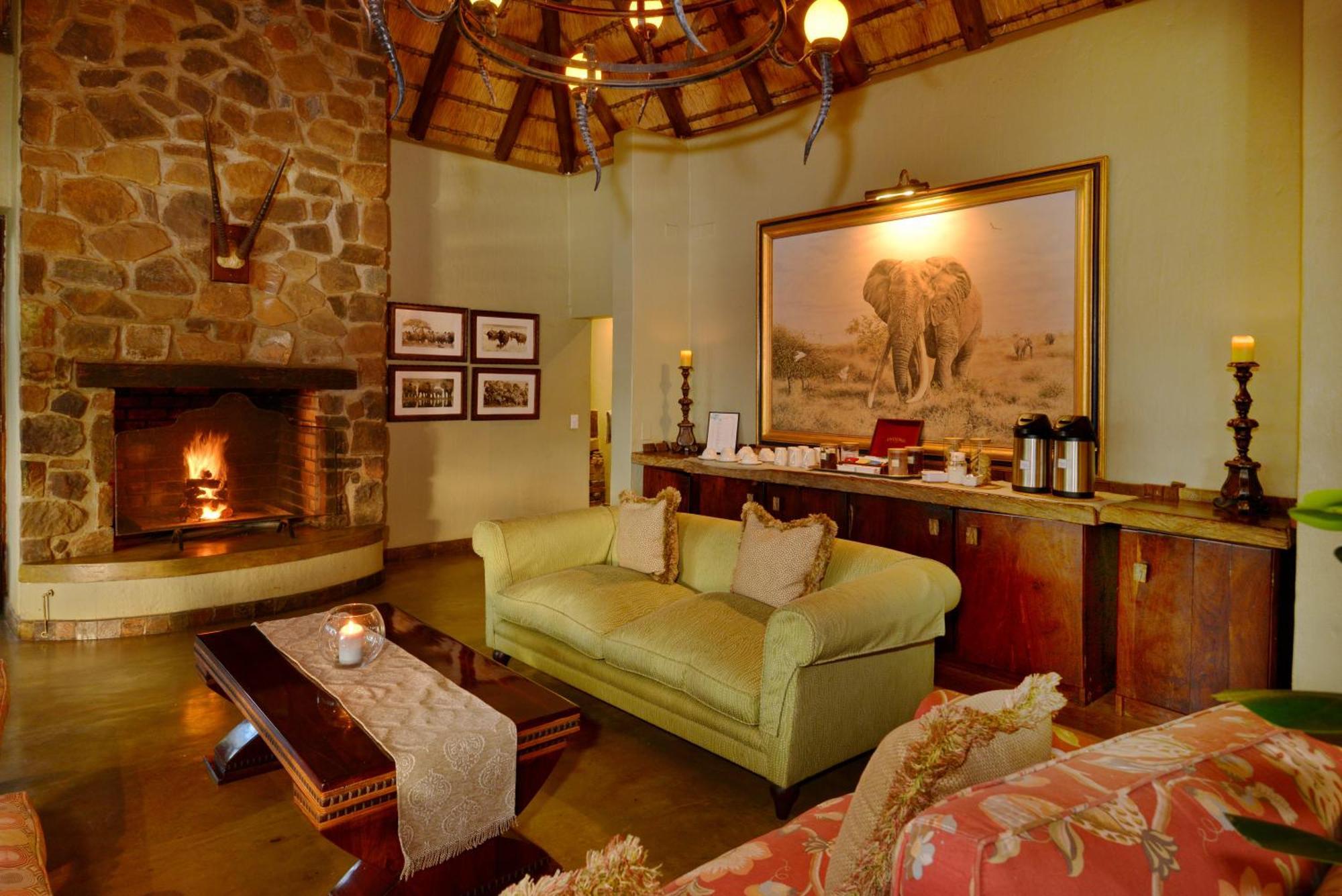 Motswiri Private Safari Lodge Мадікве-Ґейм-Резерв Екстер'єр фото