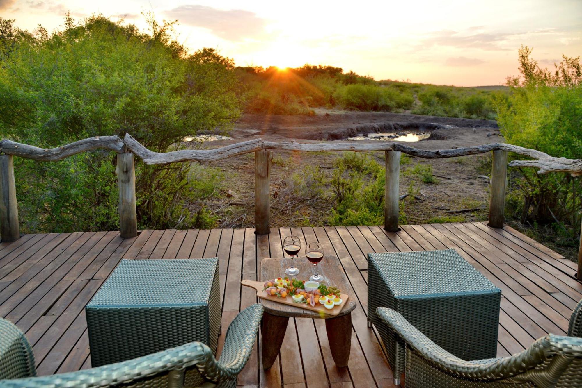 Motswiri Private Safari Lodge Мадікве-Ґейм-Резерв Екстер'єр фото